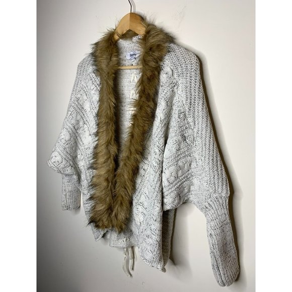 MIlitary Hippie Womens One Size Cardigan Sweater Gray Faux Fur Trim Open Front - Picture 2 of 7